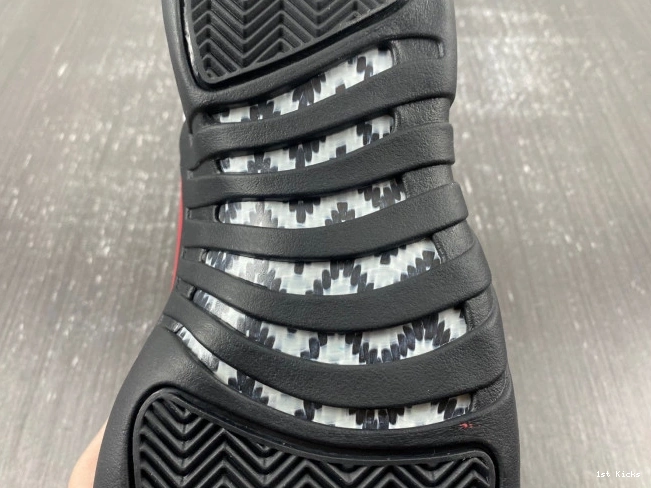 1st Kicks Shoes Taxi CT8013-162 Jordan Red 12 Air 0818